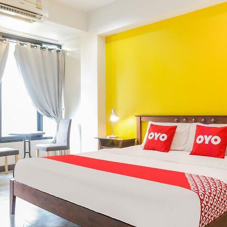 Oyo 233 Sunshine House Hotel Chiang Mai Eksteriør billede