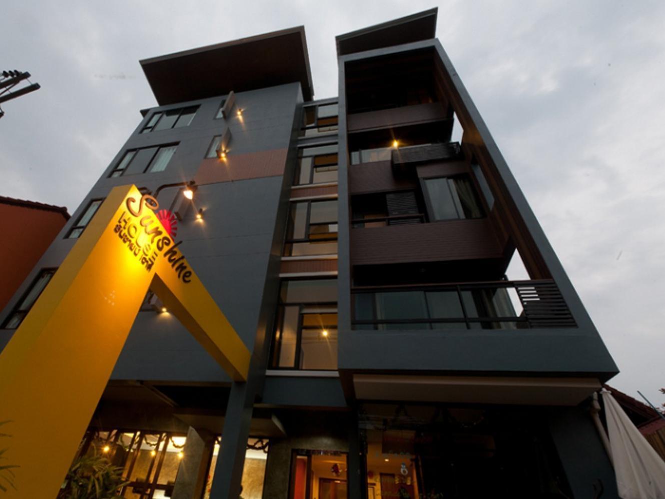 Oyo 233 Sunshine House Hotel Chiang Mai Eksteriør billede