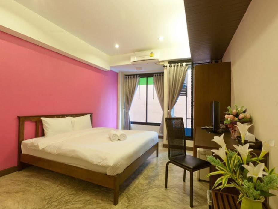 Oyo 233 Sunshine House Hotel Chiang Mai Eksteriør billede