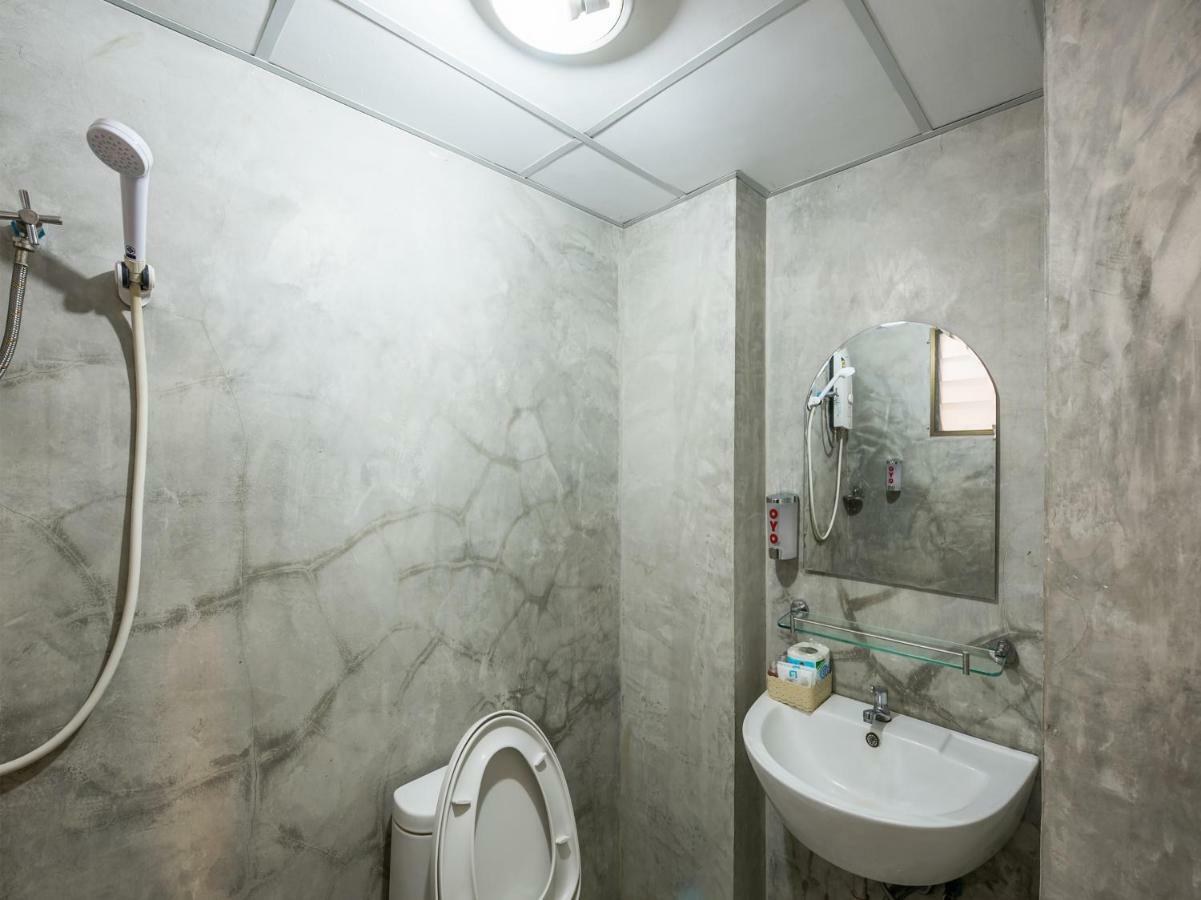 Oyo 233 Sunshine House Hotel Chiang Mai Eksteriør billede
